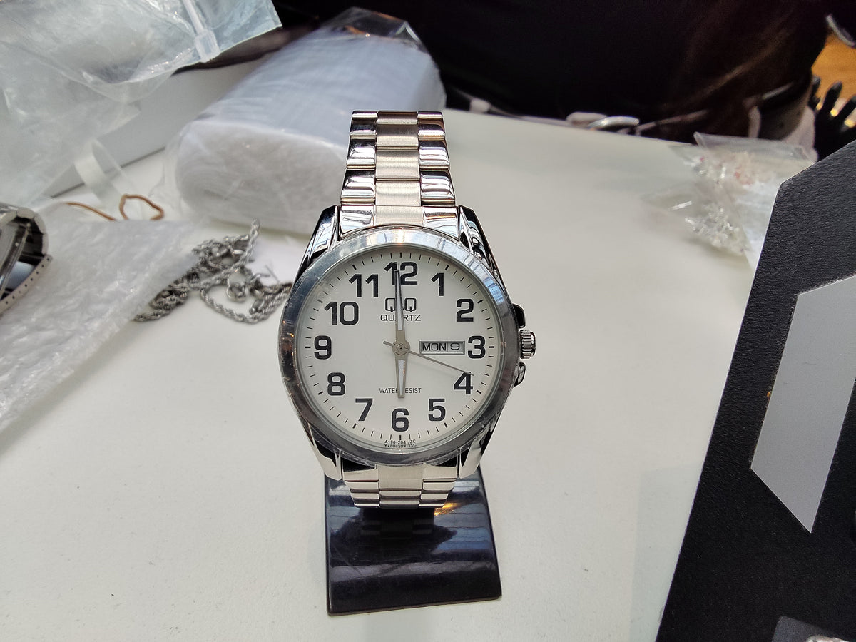Reloj Q&Q
