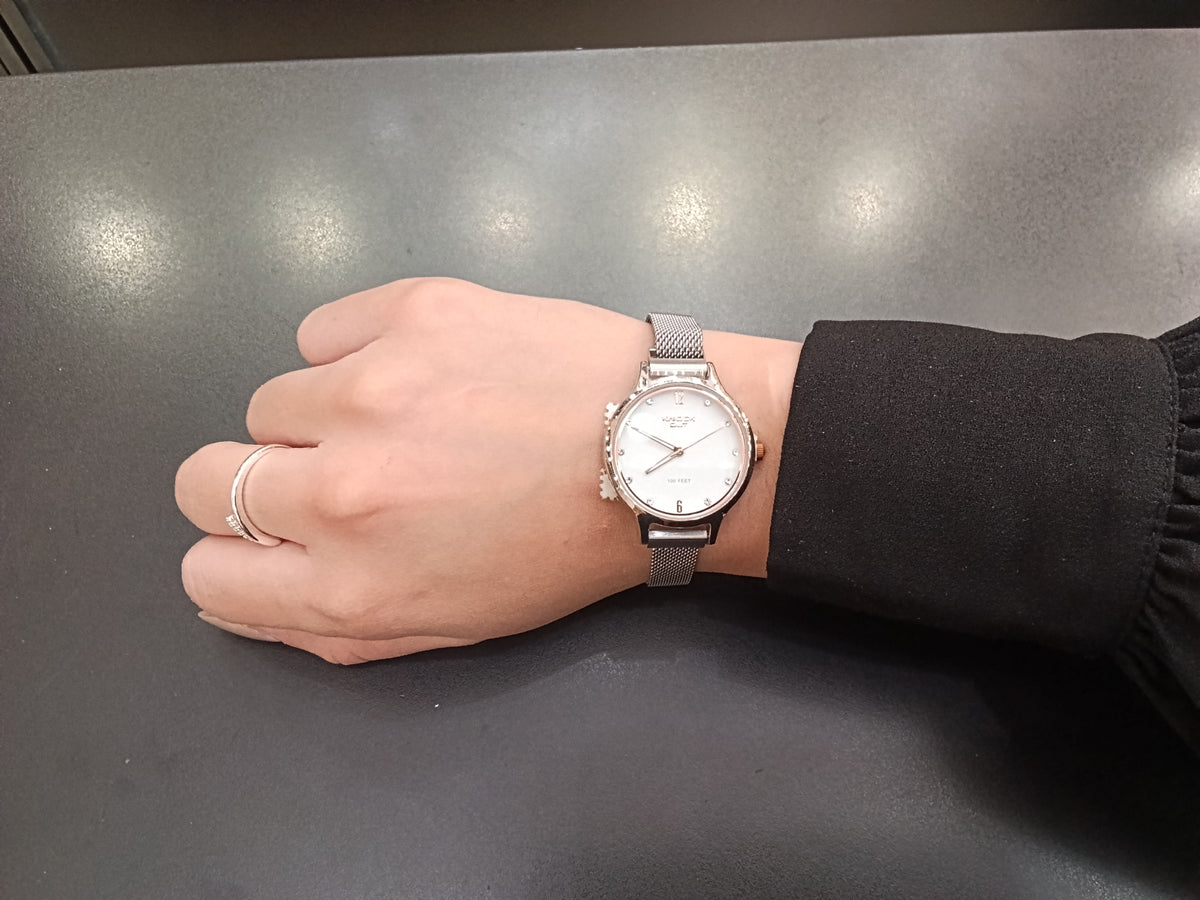 Reloj knock out