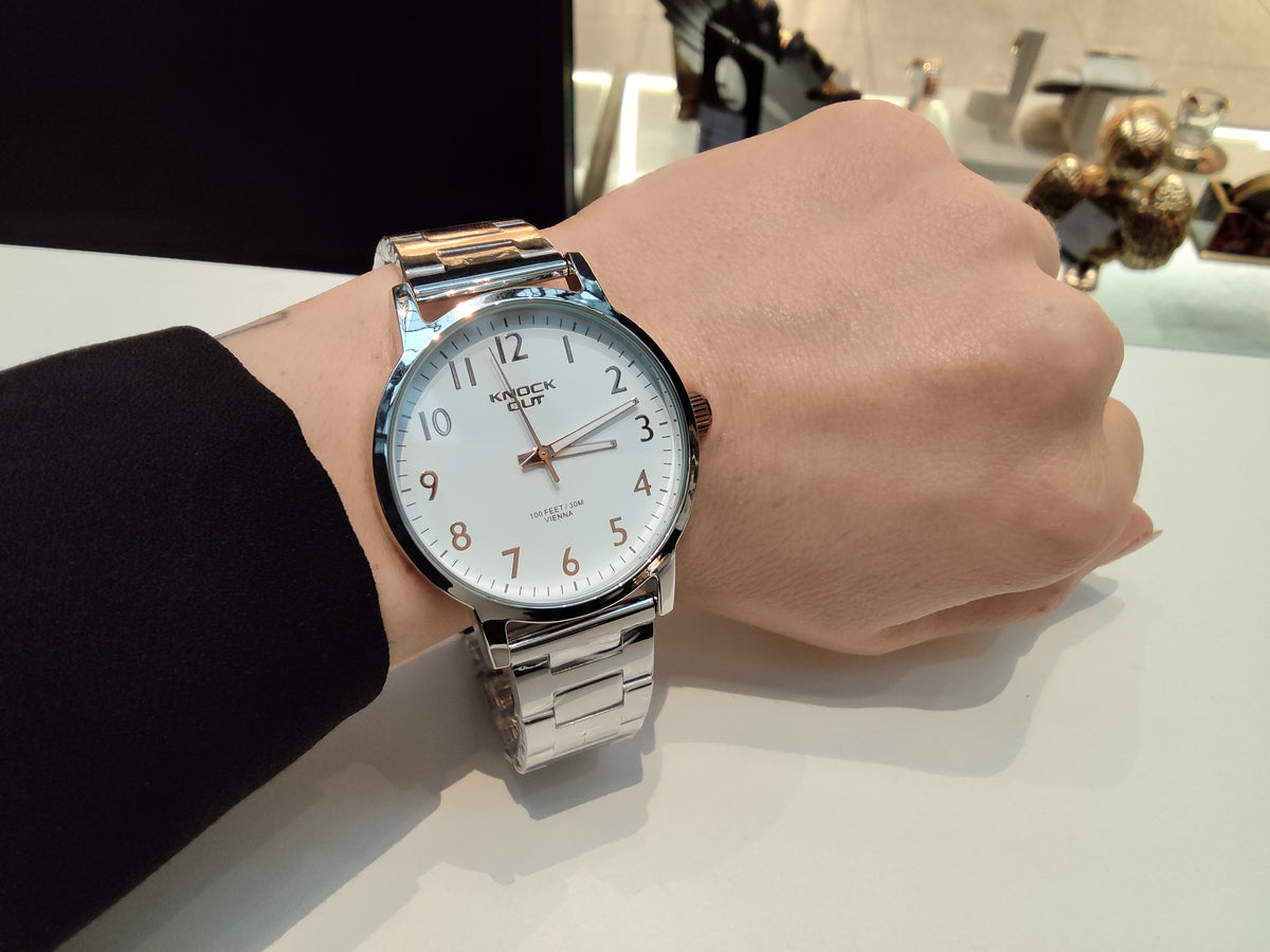 Reloj knock out