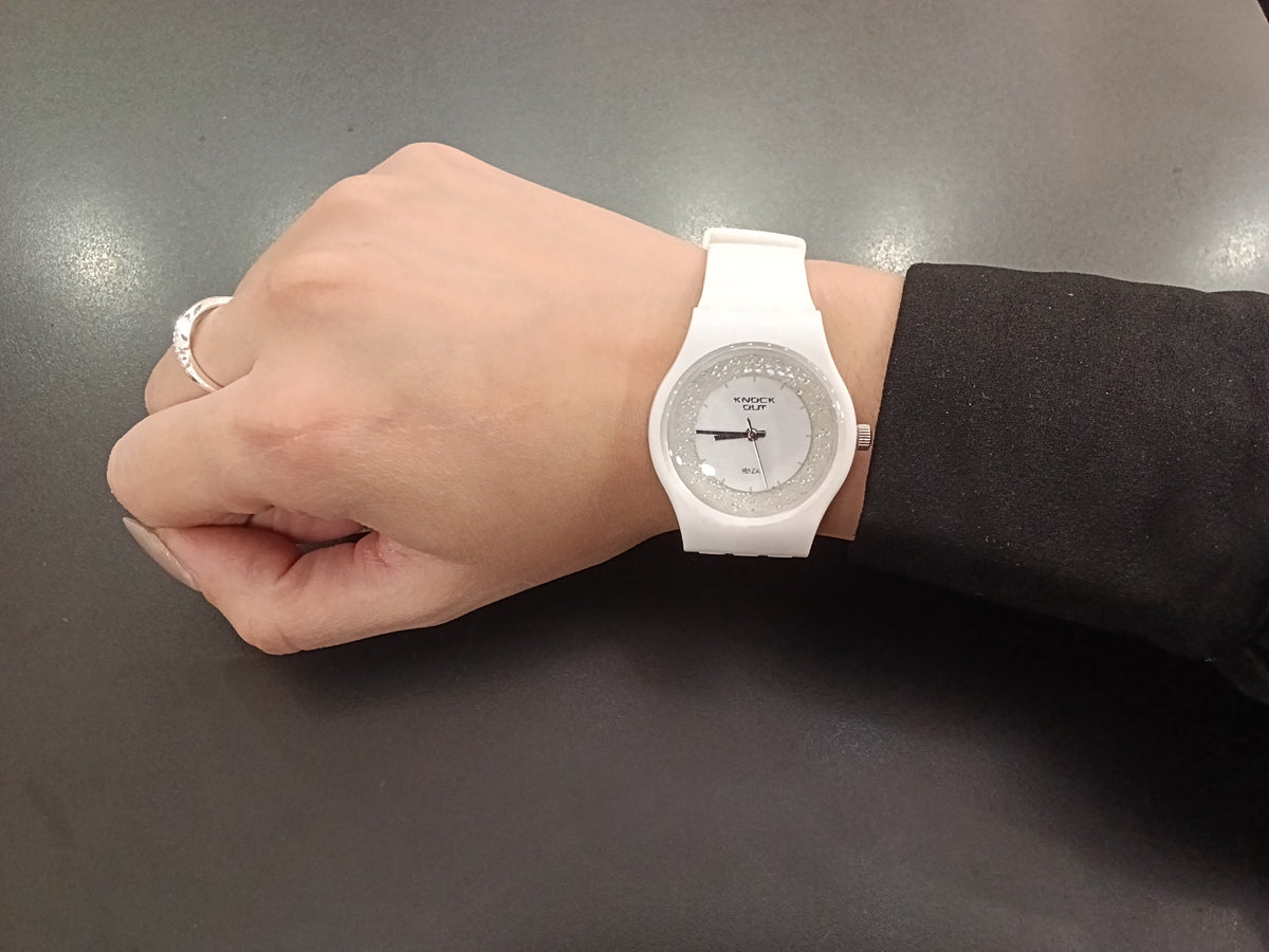 Reloj knock out